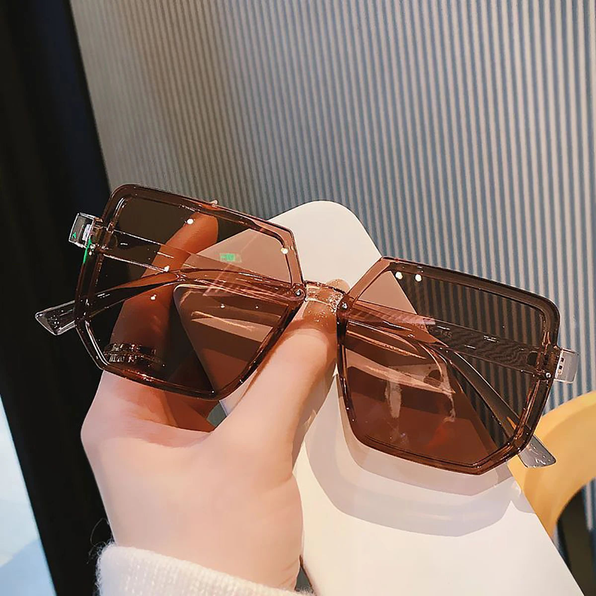 Oversized Geometric Sunglasses – Bold & Chic